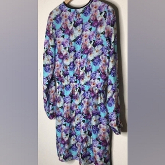 Wyatt Collection Floral Silk Long Sleeve Dress Size Medium - Picture 9 of 14